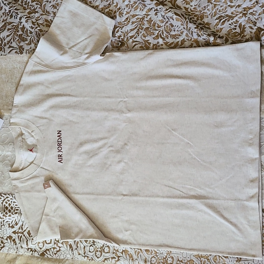 NIKE Jordan Cotton Loose Fit Tee - Small